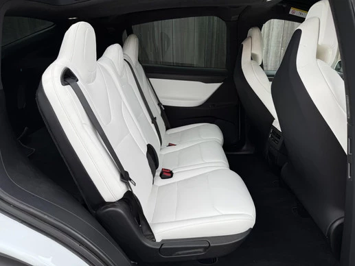 Tesla Model X - Afbeelding 14 van 24
