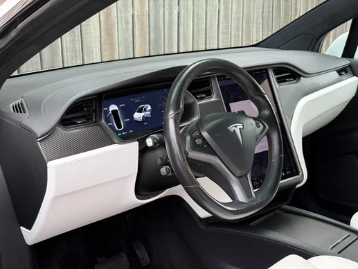 Tesla Model X - Afbeelding 16 van 24