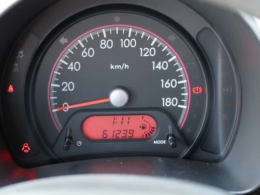 Suzuki Alto - Afbeelding 11 van 24