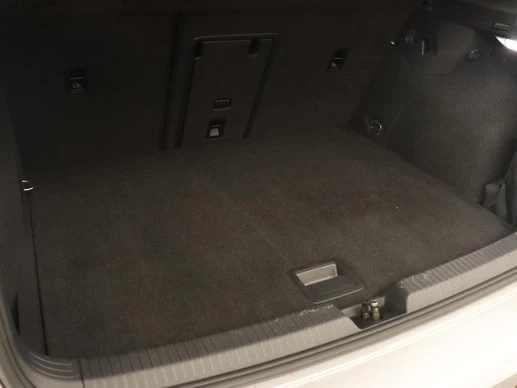 Volkswagen Golf - Afbeelding 15 van 30
