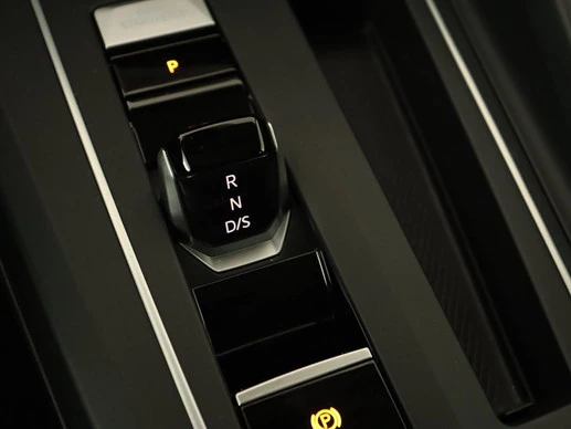Volkswagen Golf - Afbeelding 21 van 30