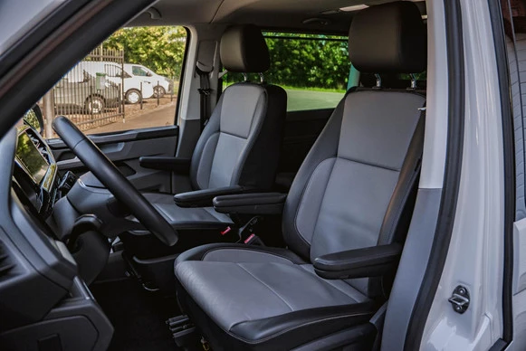 Volkswagen Caravelle - Afbeelding 29 van 30