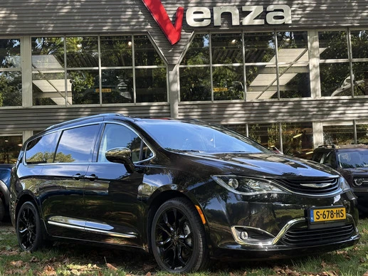 Chrysler Pacifica - Afbeelding 1 van 20