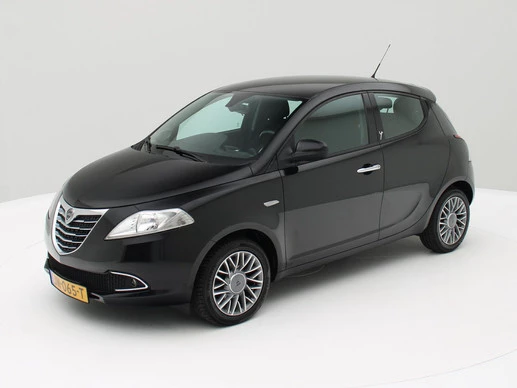 Lancia Ypsilon - Afbeelding 1 van 27