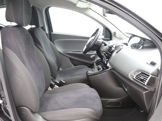 Lancia Ypsilon - Afbeelding 11 van 27