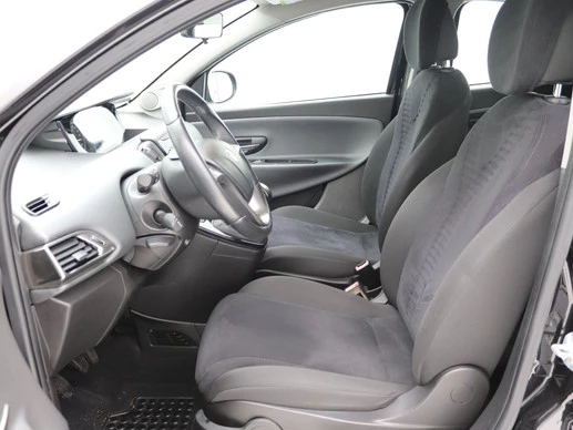 Lancia Ypsilon - Afbeelding 13 van 27