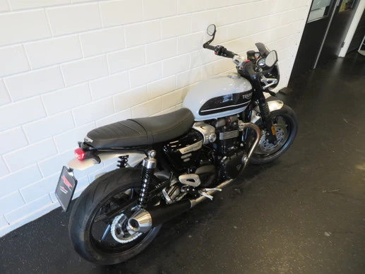 Triumph Speed Twin 1200 - Afbeelding 12 van 15