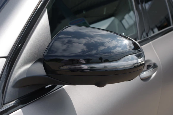 Mercedes-Benz EQC - Afbeelding 23 van 30