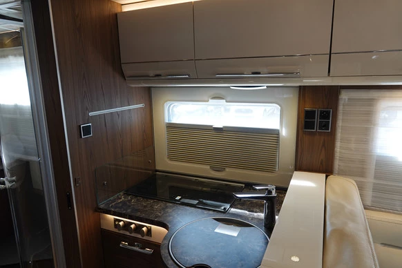 Hymer B 708 - Afbeelding 11 van 30