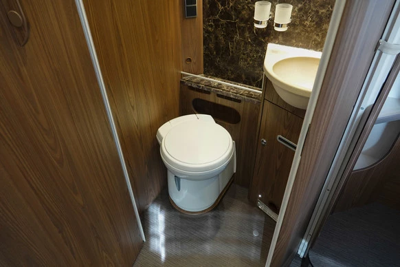 Hymer B 708 - Afbeelding 17 van 30