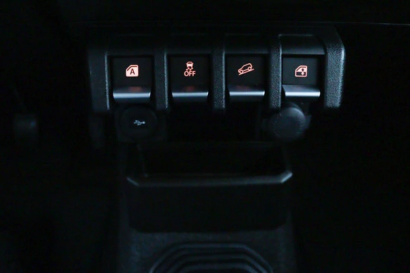 Suzuki Jimny - Afbeelding 28 van 30