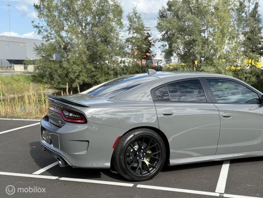 Dodge Charger - Afbeelding 15 van 30