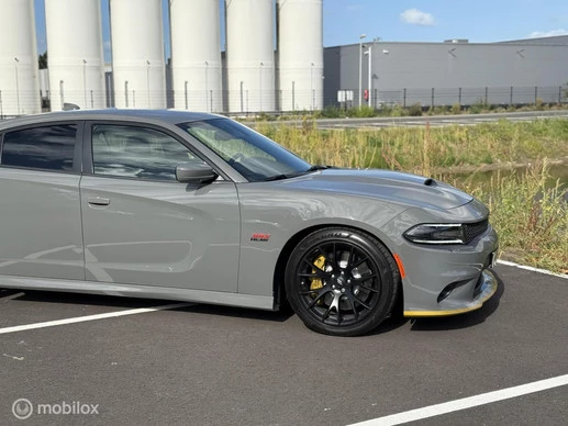 Dodge Charger - Afbeelding 16 van 30