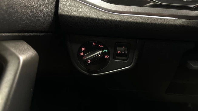 Volkswagen Polo - Afbeelding 17 van 29