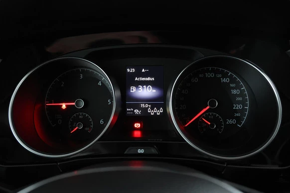 Volkswagen Touran - Afbeelding 18 van 30