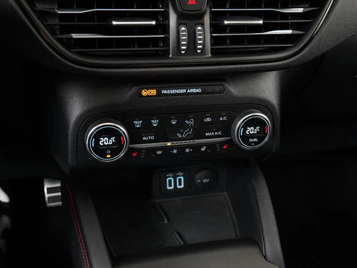Ford Kuga - Afbeelding 14 van 30