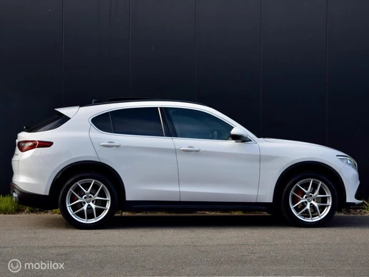 Alfa Romeo Stelvio - Afbeelding 5 van 30