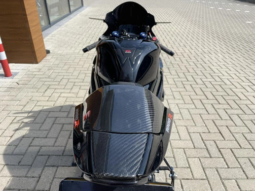 Suzuki GSX - Afbeelding 15 van 28