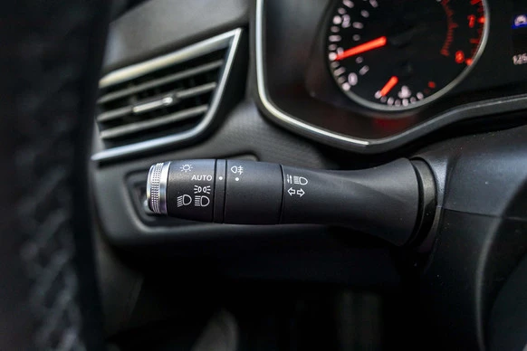 Renault Clio - Afbeelding 28 van 30