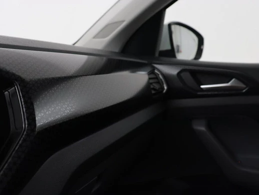 Volkswagen T-Cross - Afbeelding 16 van 30