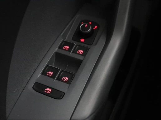 Volkswagen T-Cross - Afbeelding 18 van 30