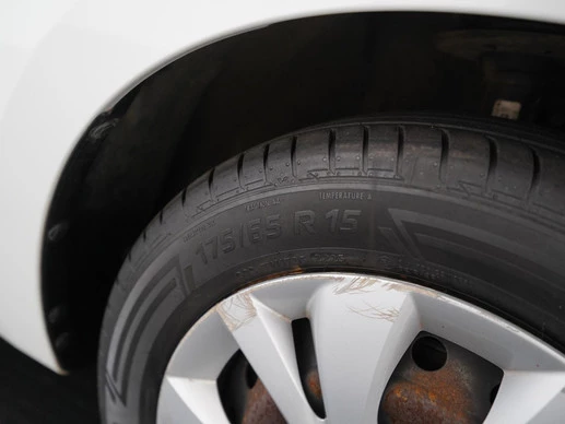 Suzuki Swift - Afbeelding 21 van 28