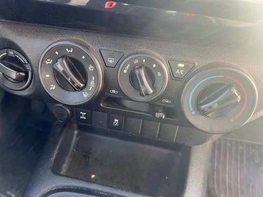 Toyota Hilux - Afbeelding 9 van 14
