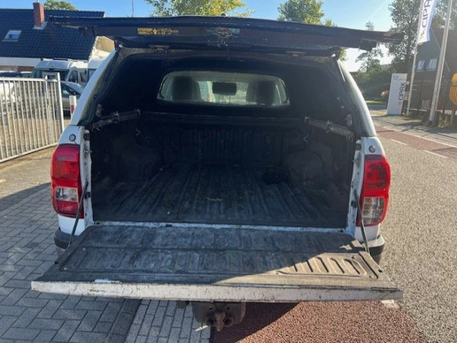Toyota Hilux - Afbeelding 14 van 14