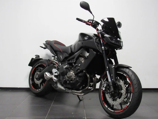 Yamaha MT 09 - Afbeelding 2 van 8
