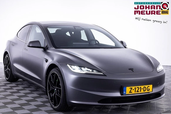 Tesla Model 3 - Afbeelding 1 van 28