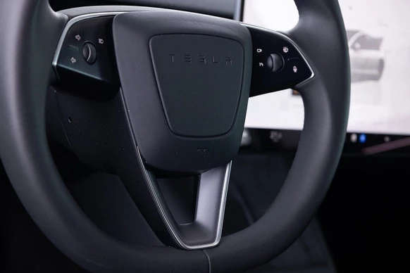 Tesla Model 3 - Afbeelding 12 van 28