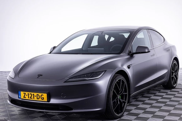 Tesla Model 3 - Afbeelding 24 van 28