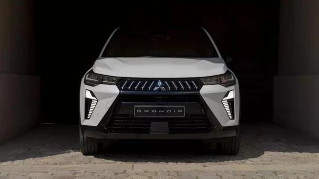 Mitsubishi Grandis - Afbeelding 4 van 13