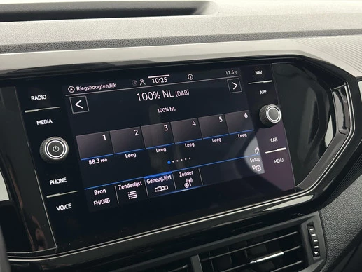 Volkswagen T-Cross - Afbeelding 23 van 30