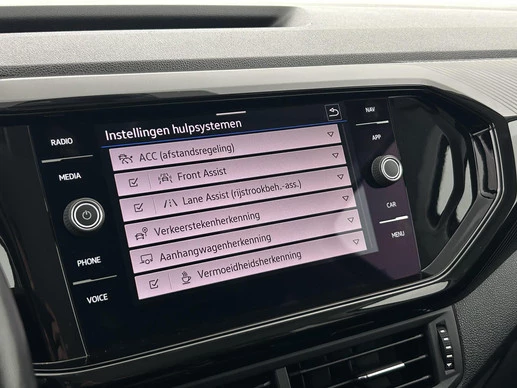 Volkswagen T-Cross - Afbeelding 27 van 30