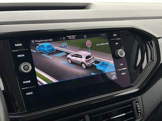 Volkswagen T-Cross - Afbeelding 28 van 30