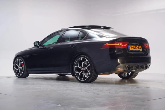 Jaguar XE - Afbeelding 3 van 30