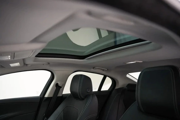 Jaguar XE - Afbeelding 5 van 30