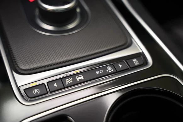 Jaguar XE - Afbeelding 27 van 30