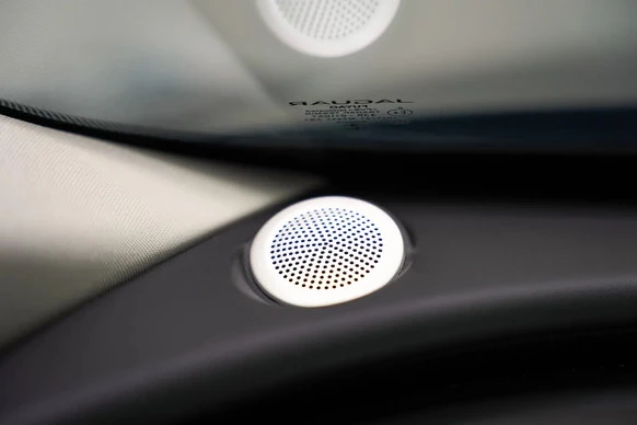 Jaguar XE - Afbeelding 30 van 30