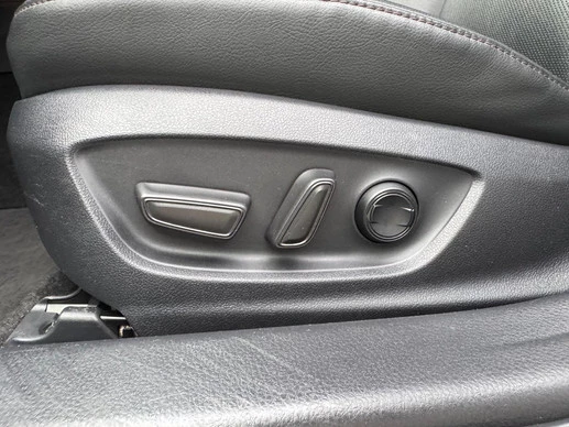 Toyota Camry - Afbeelding 18 van 30