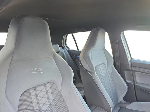 Volkswagen Golf - Afbeelding 13 van 30