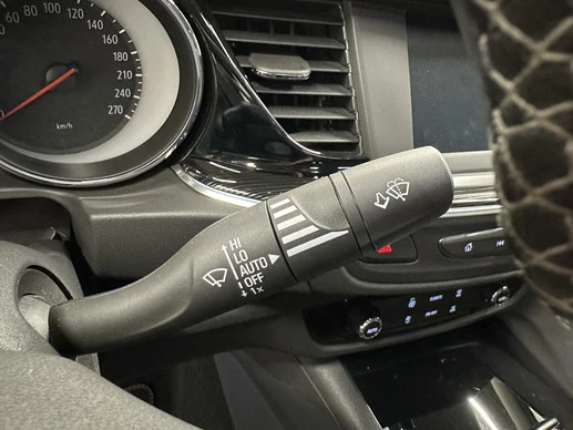 Opel Insignia - Afbeelding 24 van 30