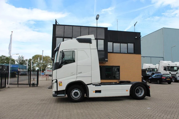 Volvo FH - Afbeelding 2 van 24