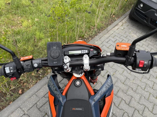 KTM 690 - Afbeelding 16 van 19