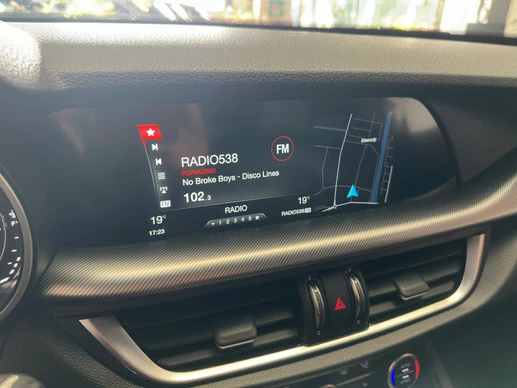 Alfa Romeo Stelvio - Afbeelding 27 van 30