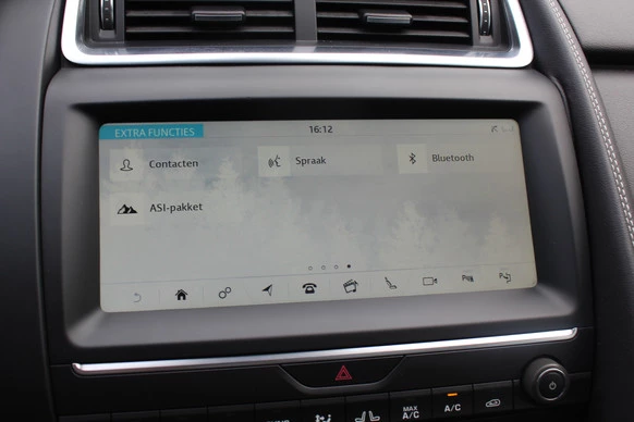 Jaguar E-PACE - Afbeelding 22 van 30