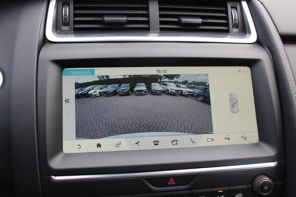 Jaguar E-PACE - Afbeelding 23 van 30