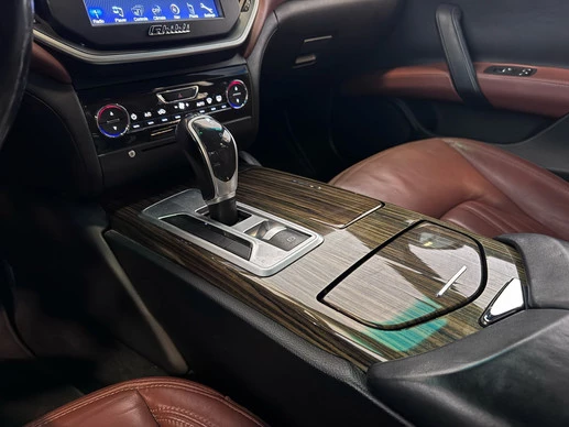 Maserati Ghibli - Afbeelding 10 van 19