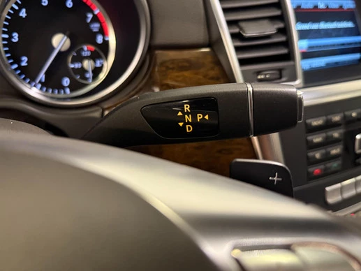 Mercedes-Benz M-Klasse - Afbeelding 29 van 30